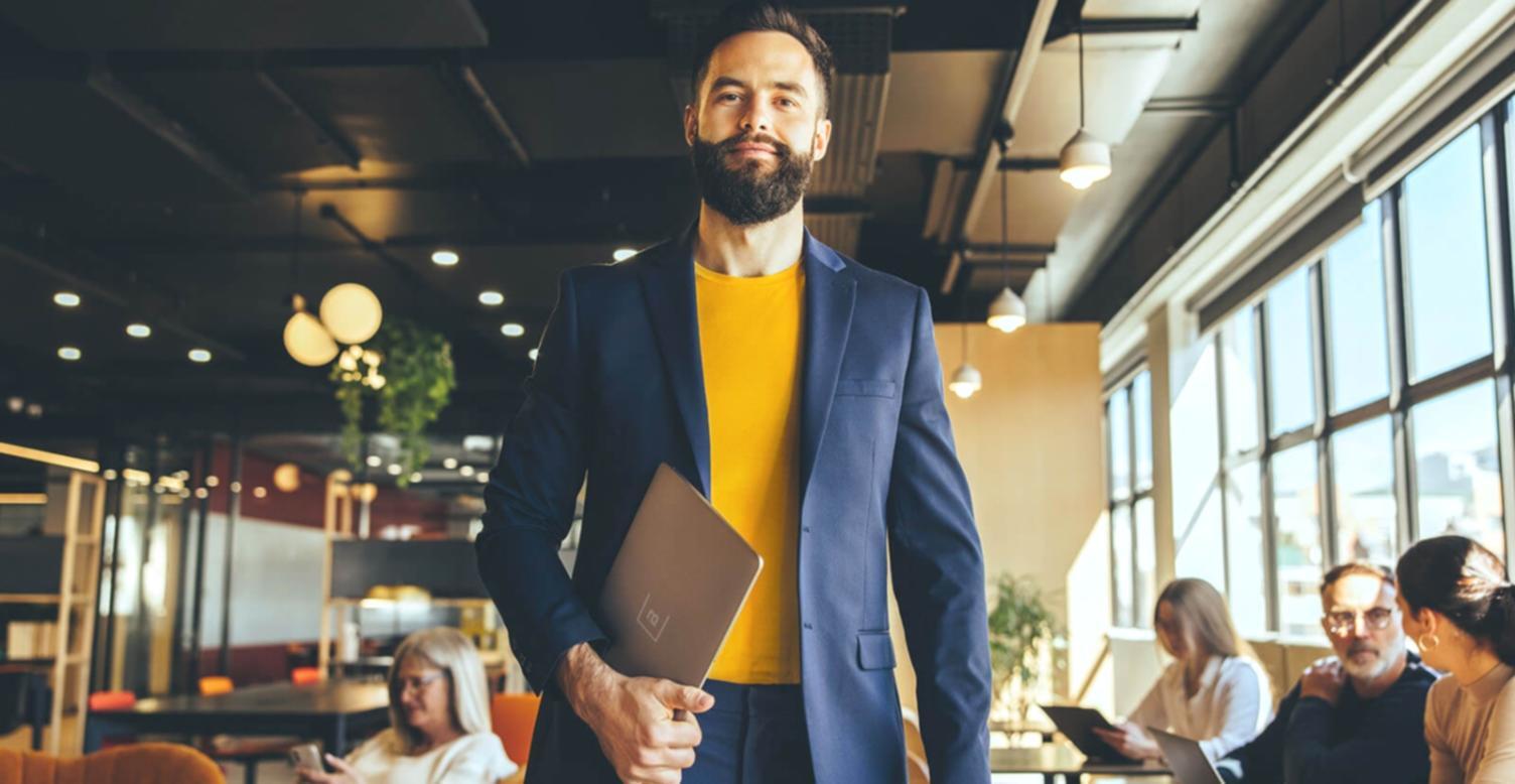 Online learning environment with course materials